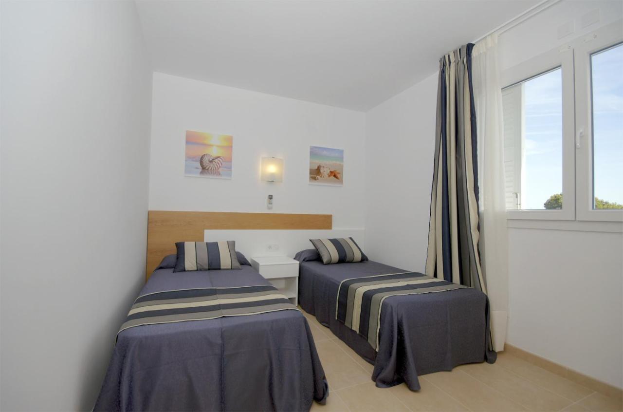 Villas Calan Bosch Mar كالا ان بوسش المظهر الخارجي الصورة